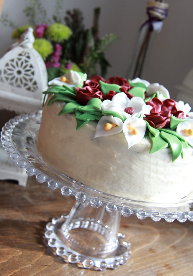 Galletas, cake pops y tarta de boda