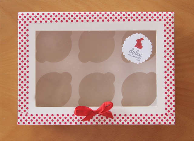 Cupcakes y caja decorada con washi tape
